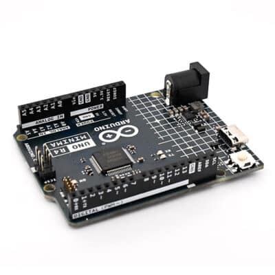 Afbeelding van de bovenkant van een Arduino Uno Rev 4