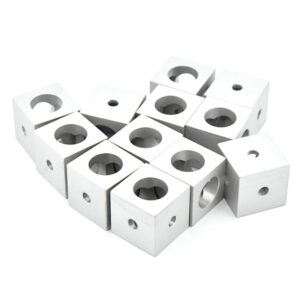 Cube d'angle Makerbeam transparent - 12 pièces